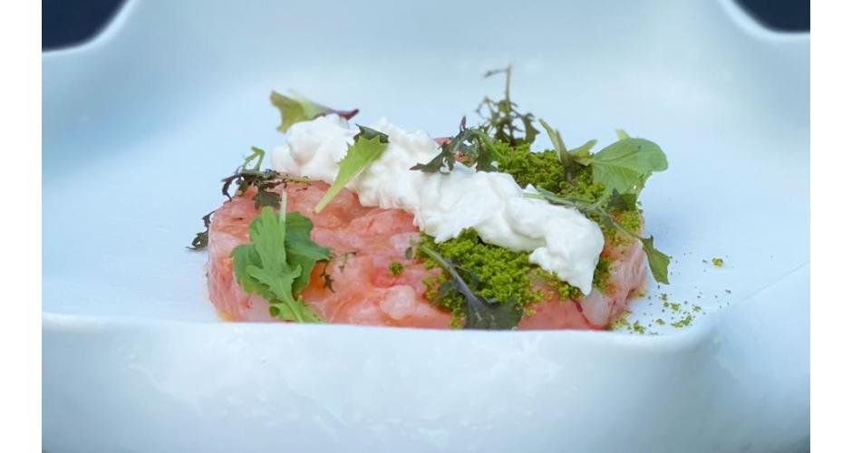 Sicilian red prawn tartare with burrata cheese and dehydrated pesto